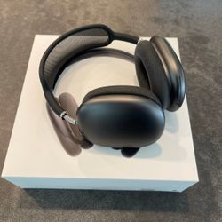 Black Airpod Max Brand New