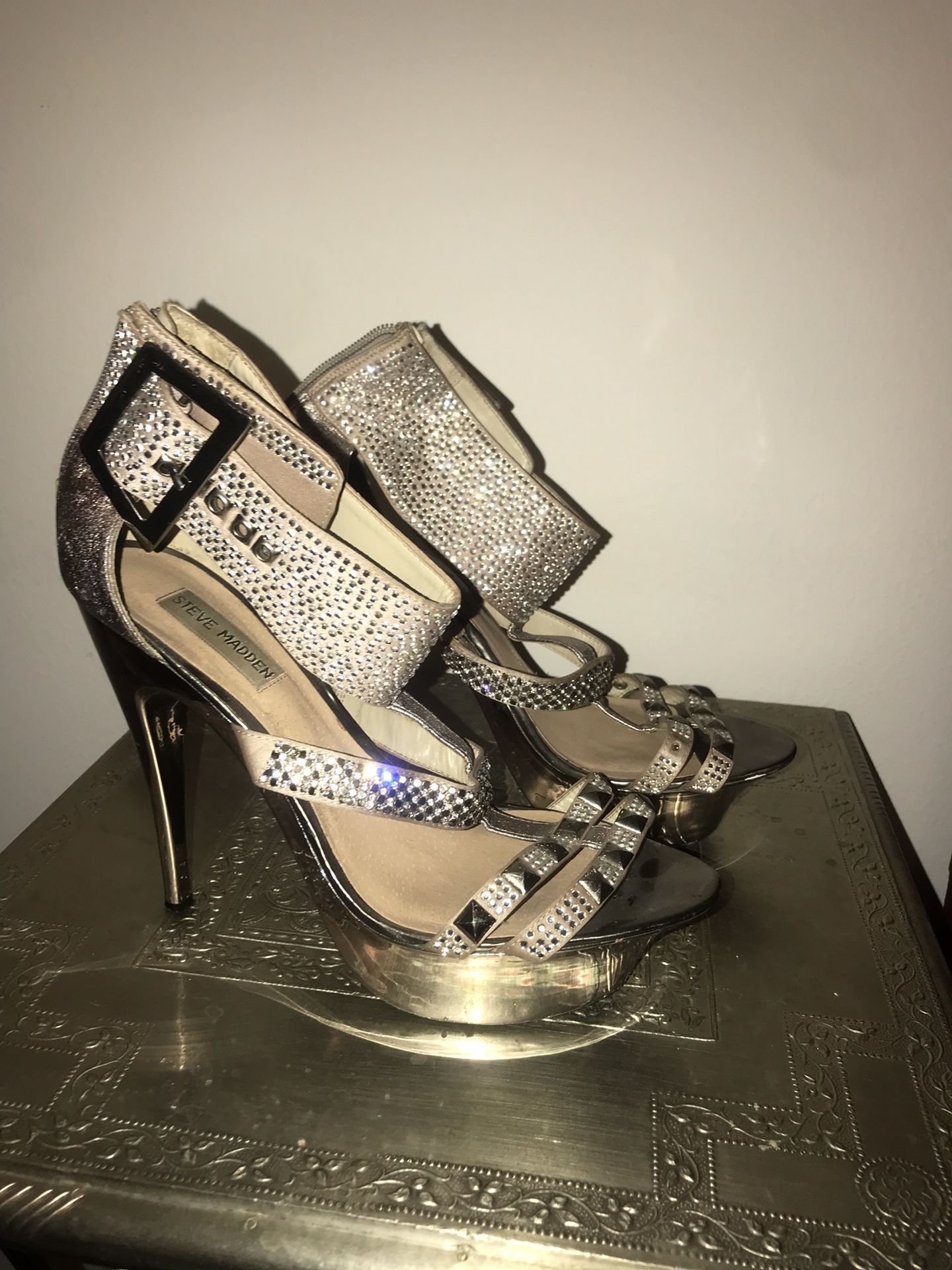 Steve Madden Gold Sparkly Rhinestone Ankle Cuff Stillettos - Size 10