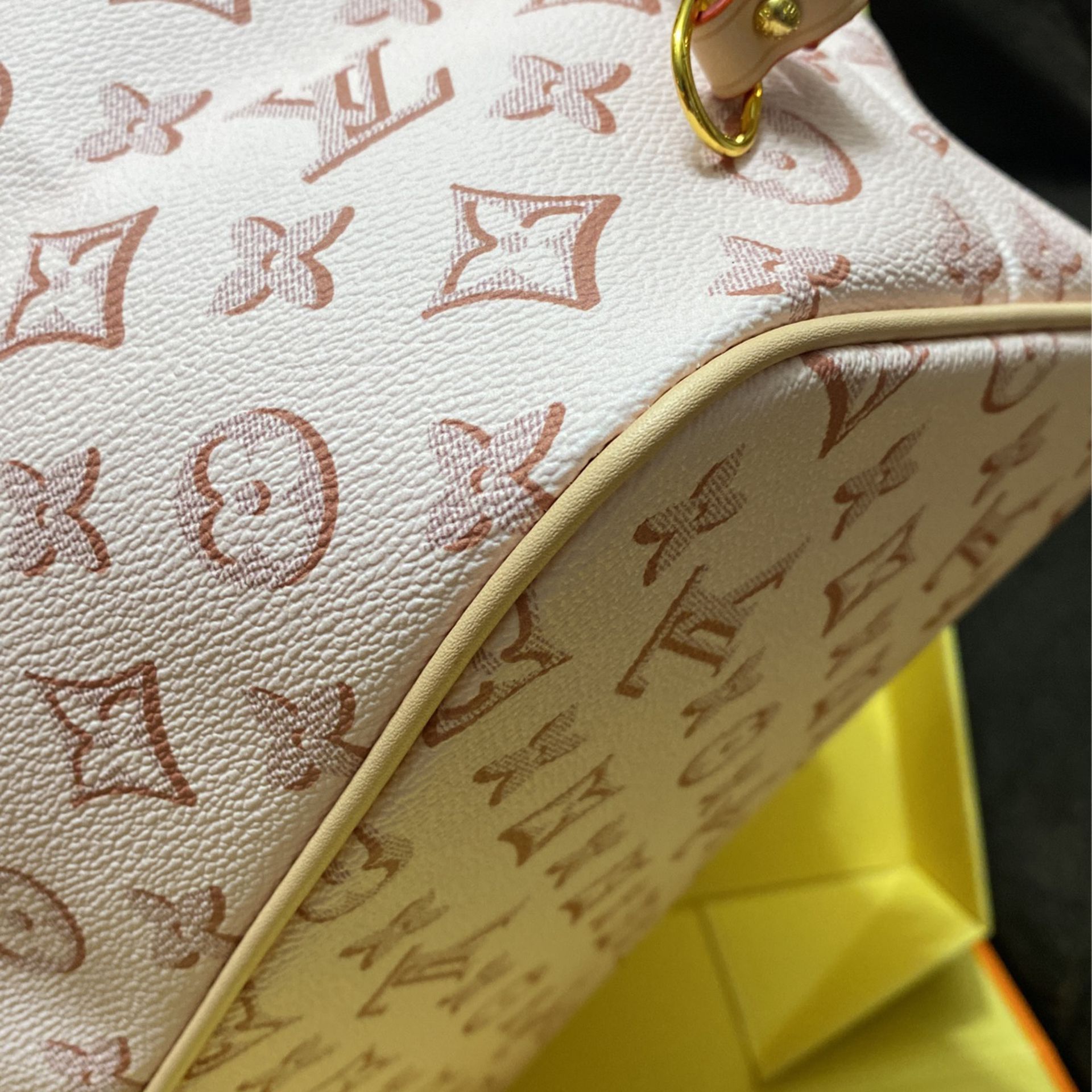 Hot Pink Graffiti Neverfull for Sale in Fremont, CA - OfferUp