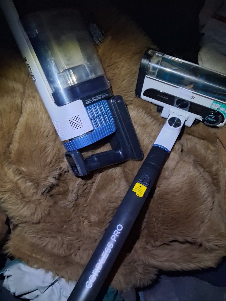 Shark _ Cordless Vacuum $499