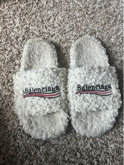 Balenciaga slides size 9.5