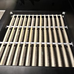 king bed frame and casper mattress