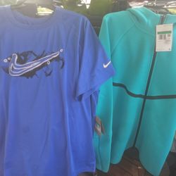 Nike SHOES SIZE 12 AND SWEAT SHIRT AND SHIRT XL