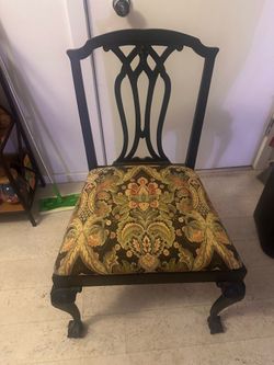 2 Vintage Chairs