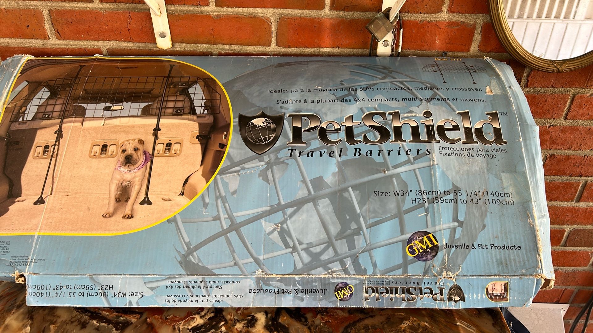 Durable, Adjustable Dog Barrier for SUVs: Effortless Installation & Travel