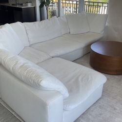 Nixon City Furniture White Modular Cloud Couch 4pcs