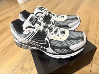 Nike vomero 5