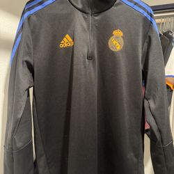 Real Madrid Sweater Warm Up Large 