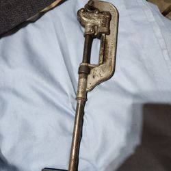 Three Wheel Pipe Cutter 