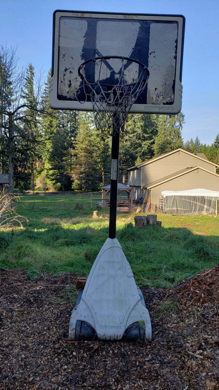 Huffy Basketball Hoop - Height Adjustable