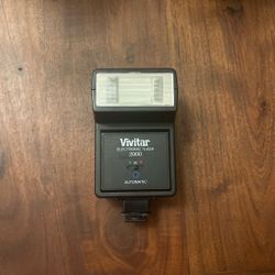 Vivitar electronic flash 2000