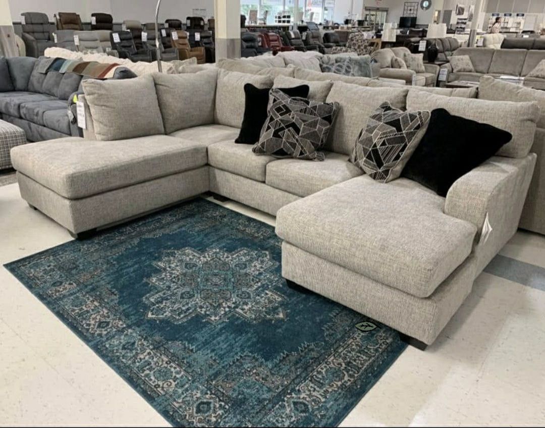 Megginson Storm Sectional