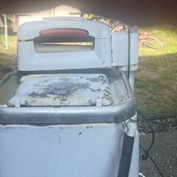1950s Washer  Great Old Fashioned Home Decor