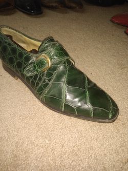 Dark green Mauri gators