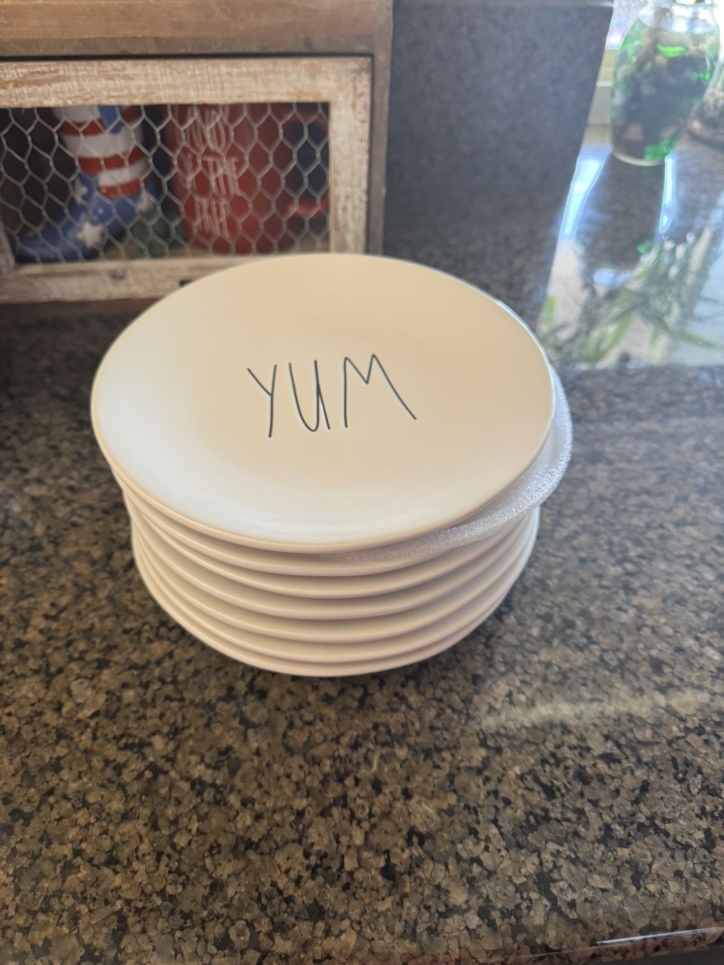 Rae Dunn Plates And Bowls