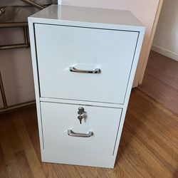 File Cabinet - 2 Drawer with Keys