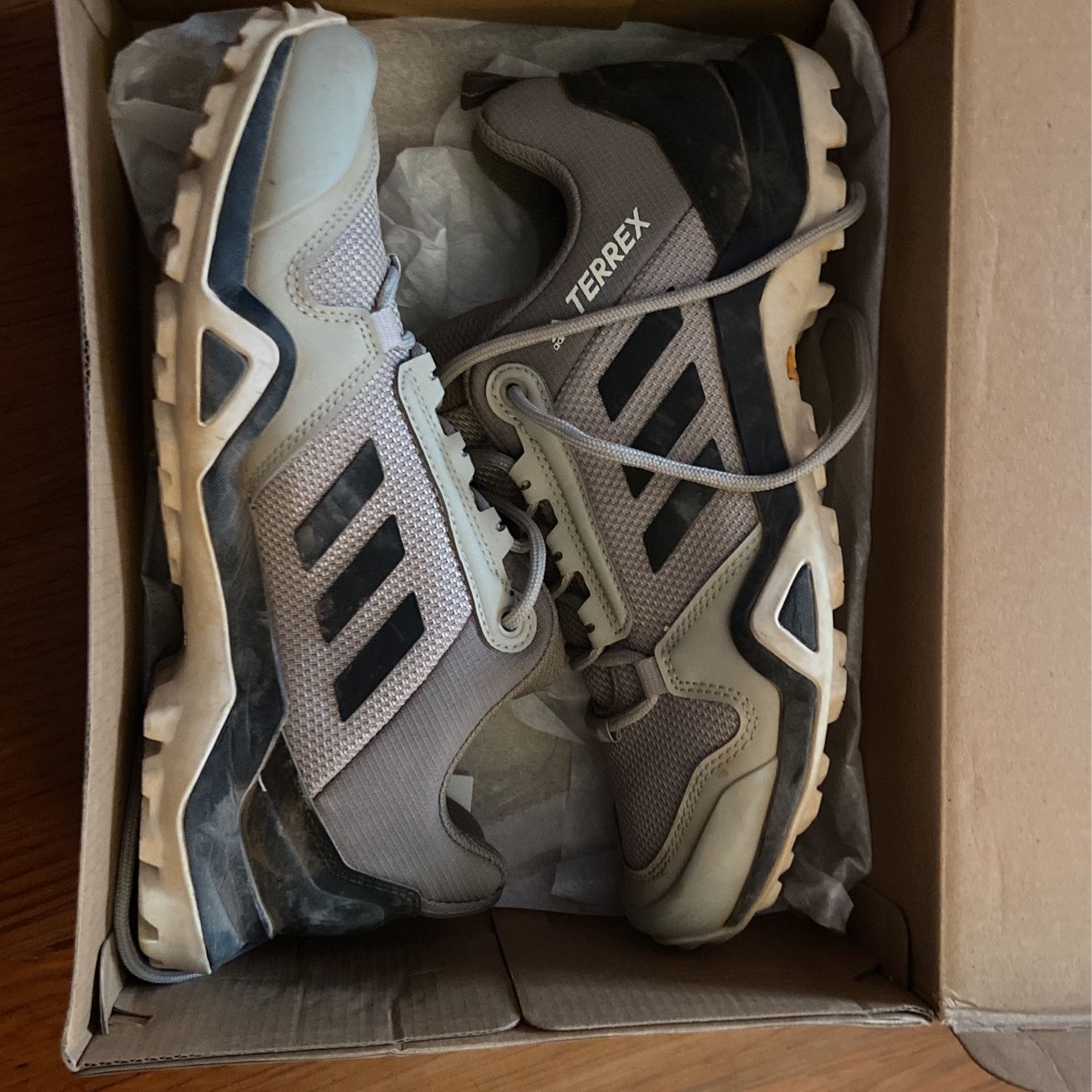 Adidas terrex AX3