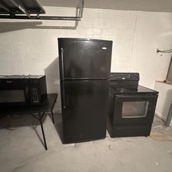 Appliances Black Refrigerator -electric Stove And Microwave