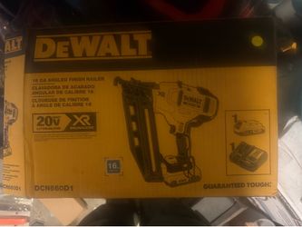 20V MAX XR 16-Gauge Electric Cordless Angled Finishing Nailer Kit