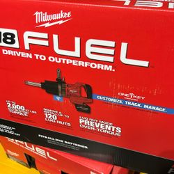 Milwaukee M18 FUEL 1” D-Handle Ext Anvil High Torque Impact Wrench W/ONE-KEY Kit 
