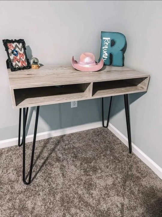 Brand New Hairpin Desk