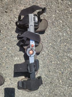 Breg T-Scope Knee Brace