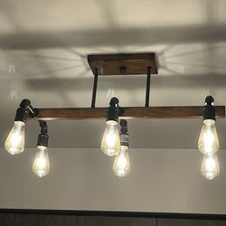Chandelier (Light bulbs included!)