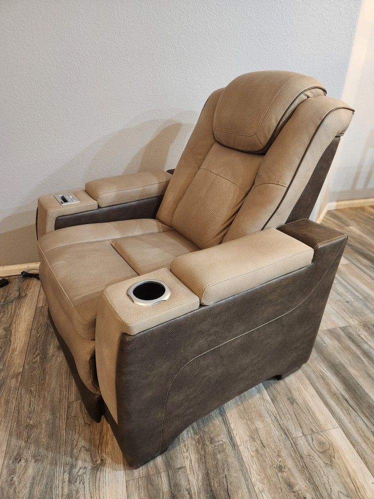 Next-Gen DuraPella Performance Fabric Dual Power Recliner