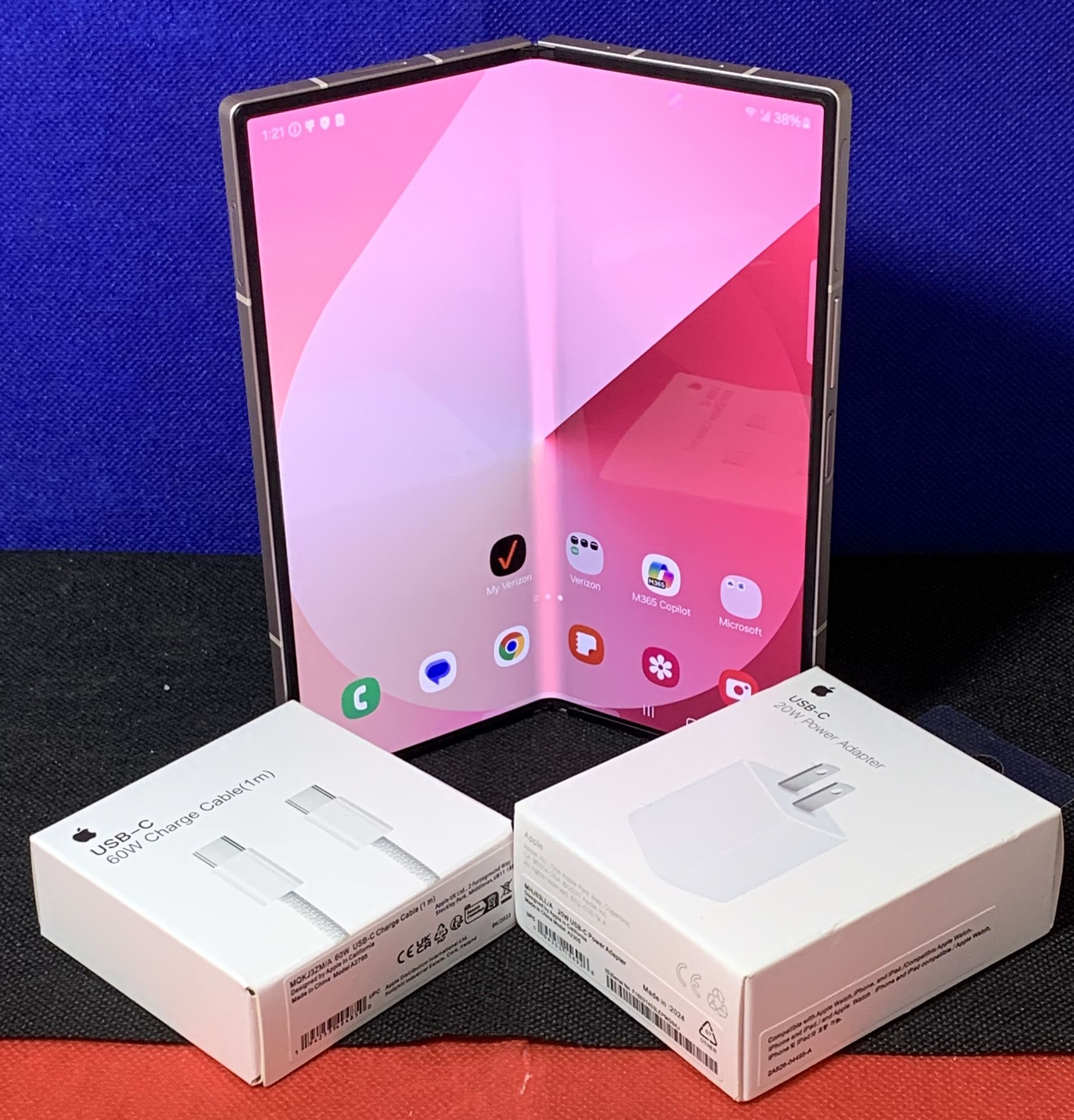 Samsung Galaxy Fold 6 - Unlocked - 256 GB