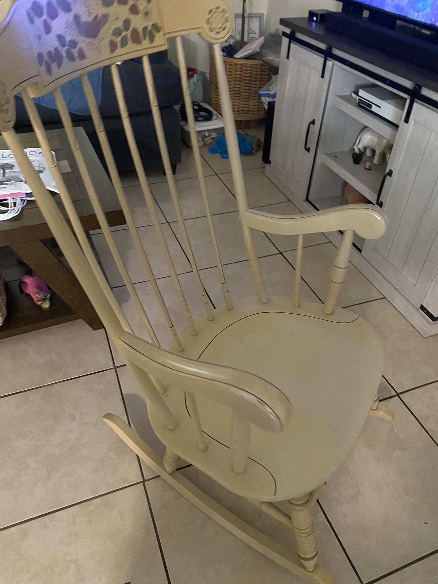rocking chair in Good condition