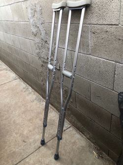 Adjustable Aluminum Underarm Crutches Pair