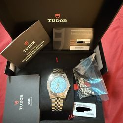 Tudor black bay 54 lagoon blue