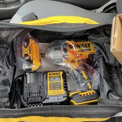 Dewalt 1/2 20 Xr Impact Gun Kit Read Below 