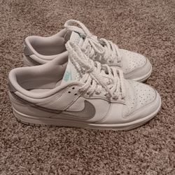 NIKE SB DUNK LOW RETRO