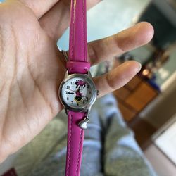 DISNEY Minnie Mouse Watch Pink Band Silver Tone Heart Charm