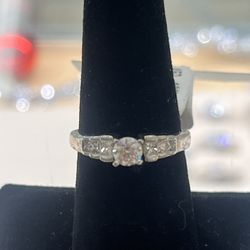 Ladies Engraved Ring