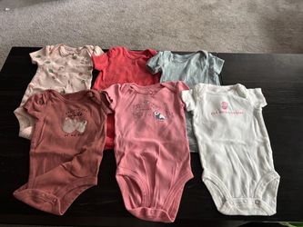 18 piece Carter and Okie Dokie - Clothing Bundle in Size 3 M - $18