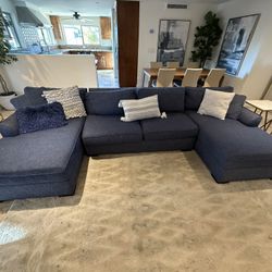 Modern Luxury Couch - Deep Blue, Ultra Cozy, Must See!