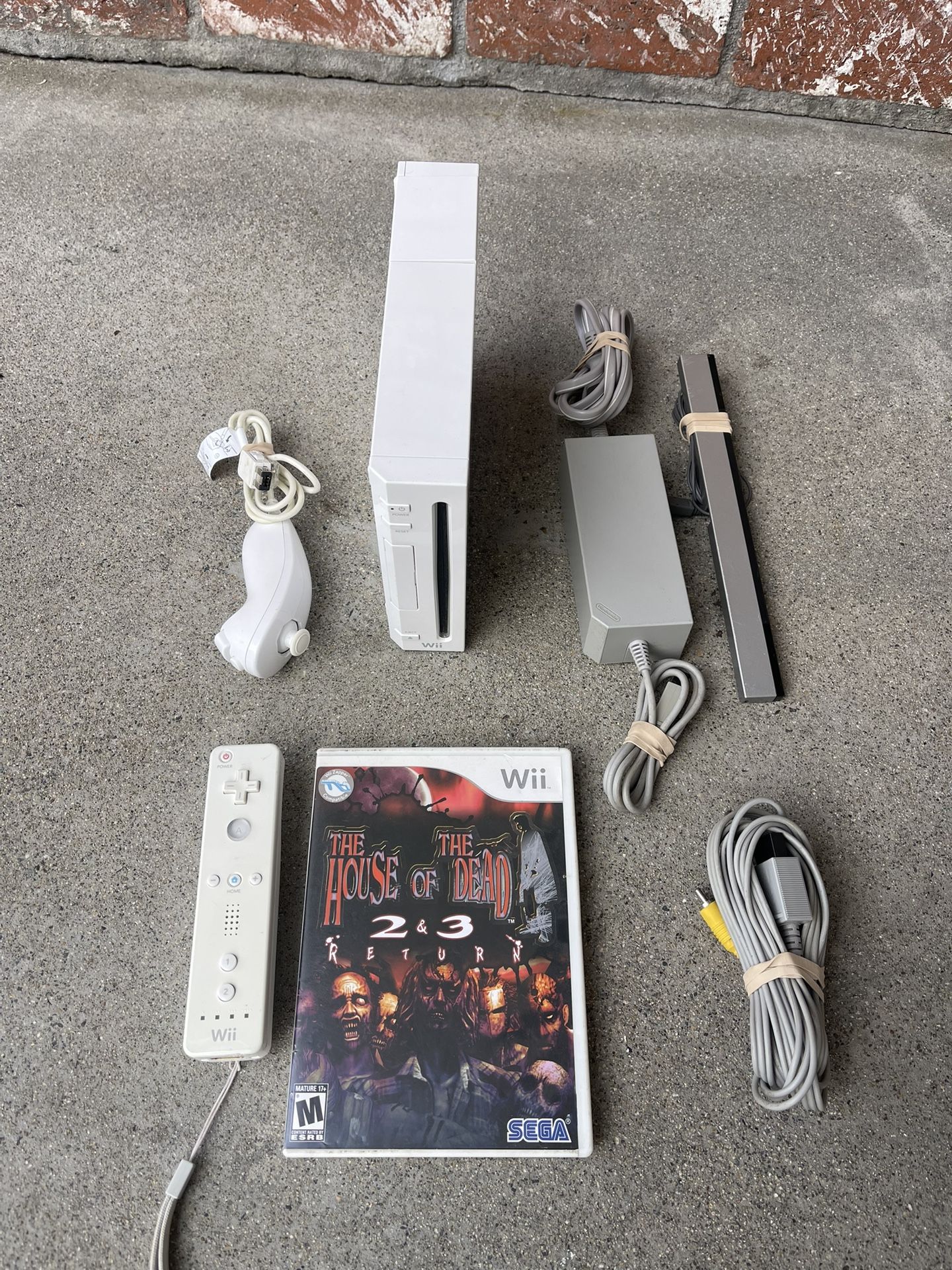 Nintendo Wii Gaming System 