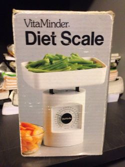 Diet scale w/ removeable tray