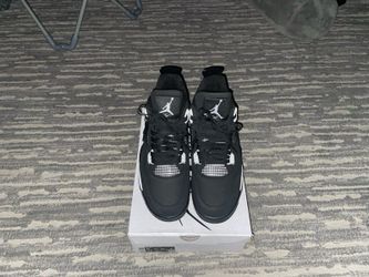 Nike Air Jordan 4 Retro White Thunder - Size 12 With the original box $200