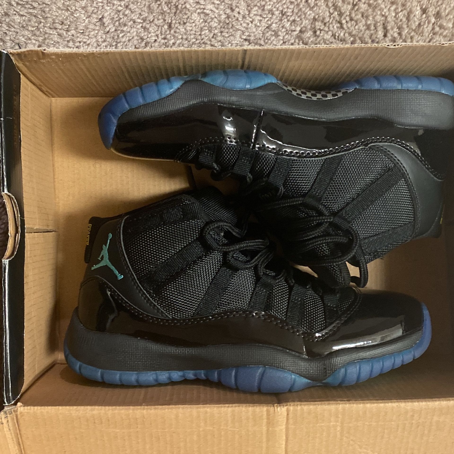 Air Jordan 11 Retro Gamma Blue (Women)