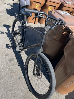 Specialized Roll - Hybrid beach cruiser and mountain bike