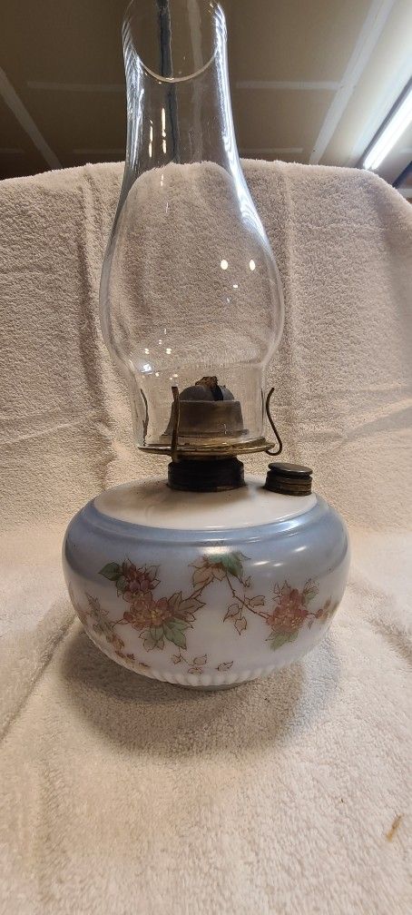 MAKE OFFER /Kerosene Lamp