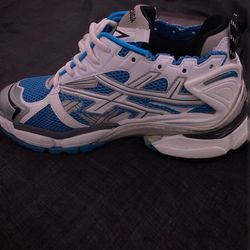 Balenciaga runner