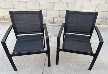 Set de sillas. 2x$48