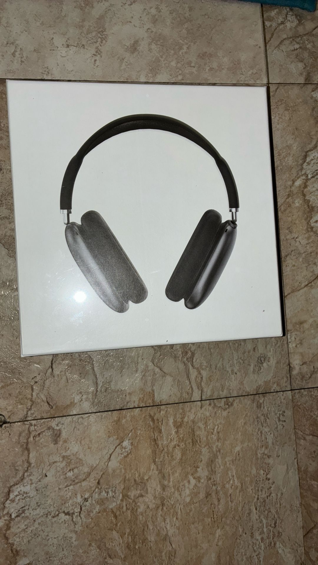 Apple AirPods Max – Excellent Condition – $320 OBO