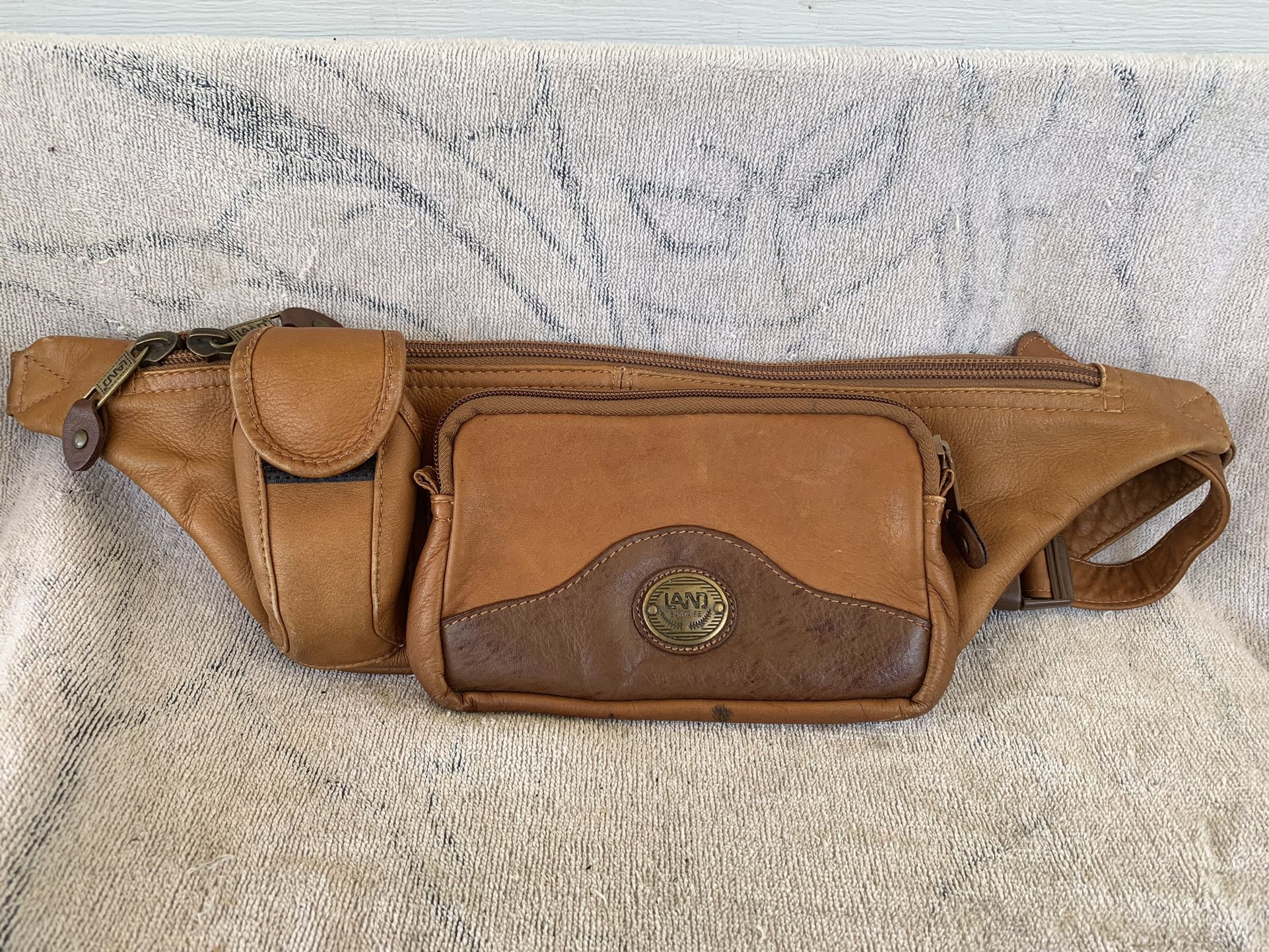Land Santa Fe unisex waist pouch bag