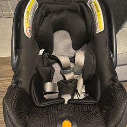 Chicco Keyfit 35 Car Seat
