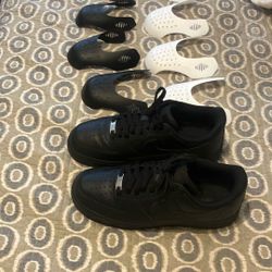 Black Air Force 1’s With 8 Crease Protectors 